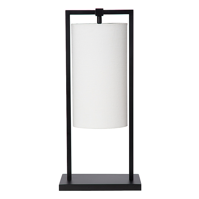 Moderne tafellamp Windsor met afwerking in een zwarte metalen frame en witte linnen kap voor een industrieel interieur ideaal voor in de woonkamer